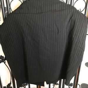 28 pin striped Torrid pencil skirt